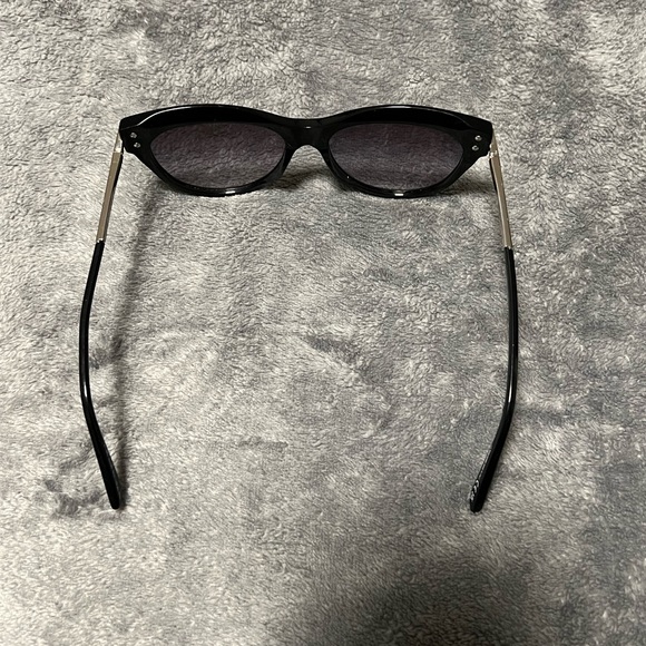 Tom Ford cat eye sunglasses black and silver - Picture 5 of 9